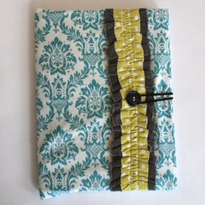 The-Pleated-Poppy-Covered-Notebook_t