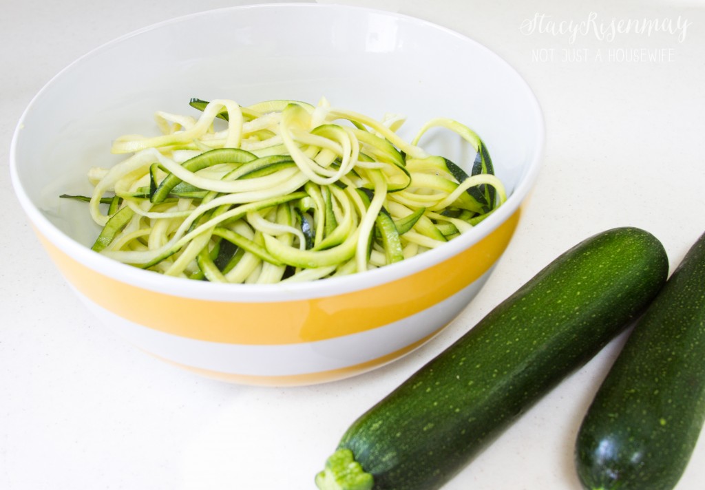 zucchini noodles cut_