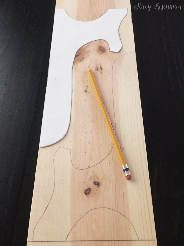DIY-wood-table-easel