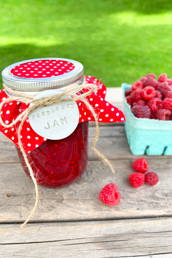 jam in mason jar with gift tag