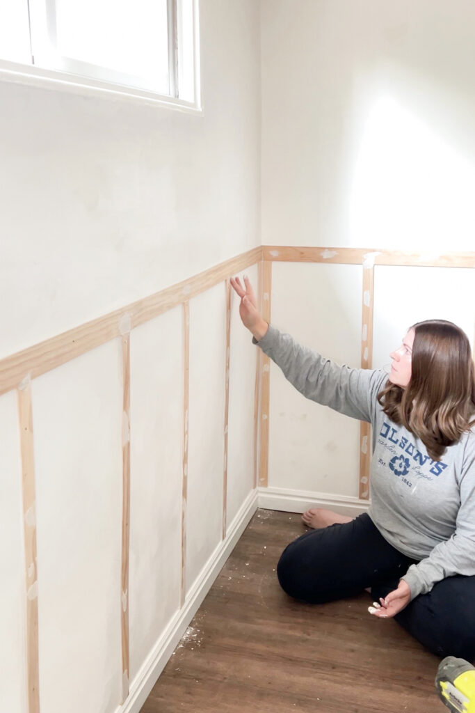 puttying nail holes in wall trim